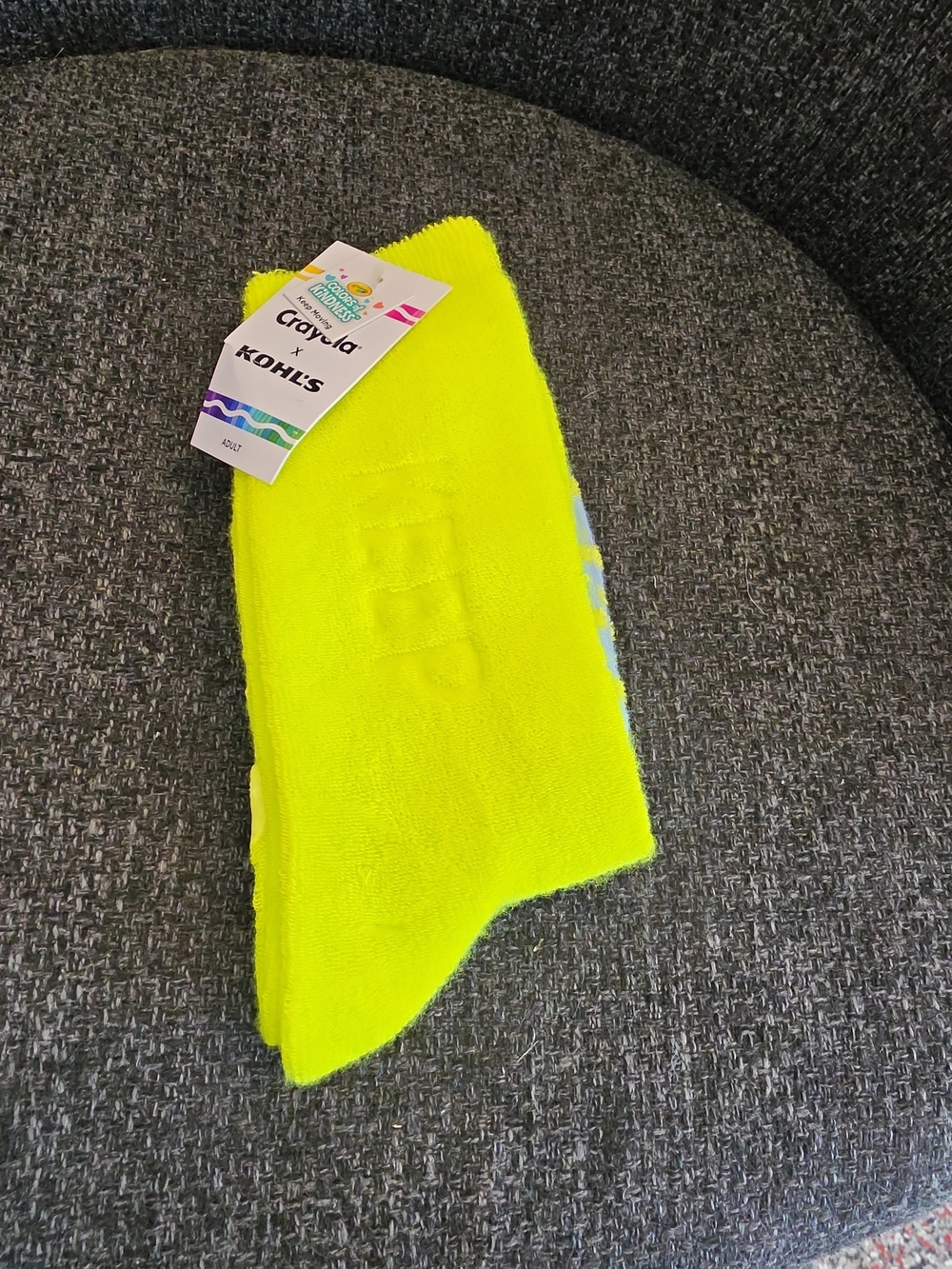 NWT Crayola Adult One Size Soft Crew Socks Neon Yellow & Blue With Stripes